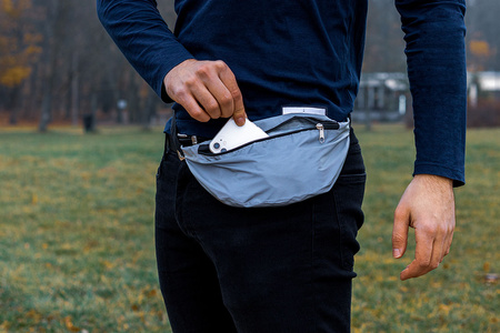 Saszetka (nerka) odblaskowa